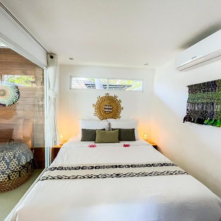 Villa Kotak Surfers Escape Reopening Rates Apply Now Selong Belanak Exterior photo