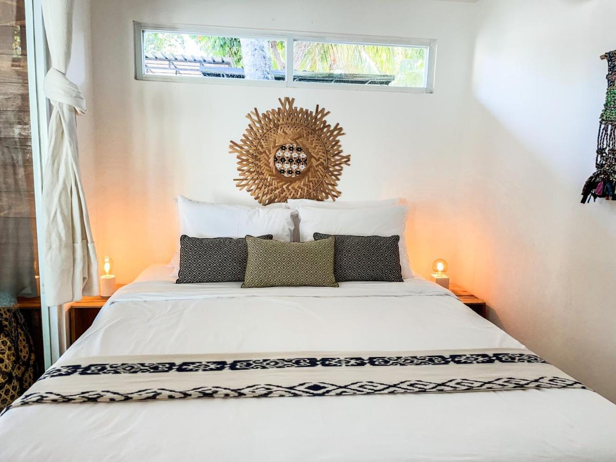 Villa Kotak Surfers Escape Reopening Rates Apply Now Selong Belanak Exterior photo